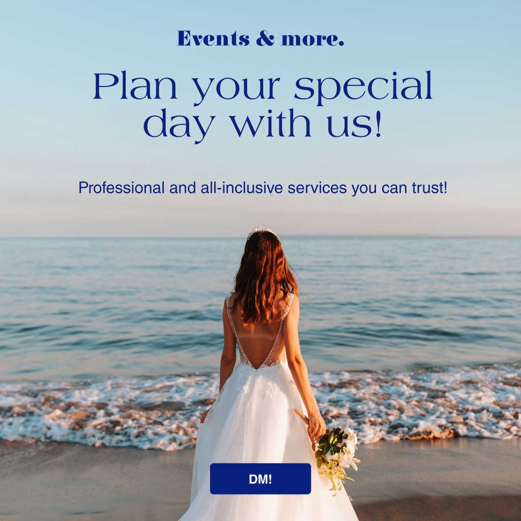 Elegant Wedding Planner Ad in Blue Tones